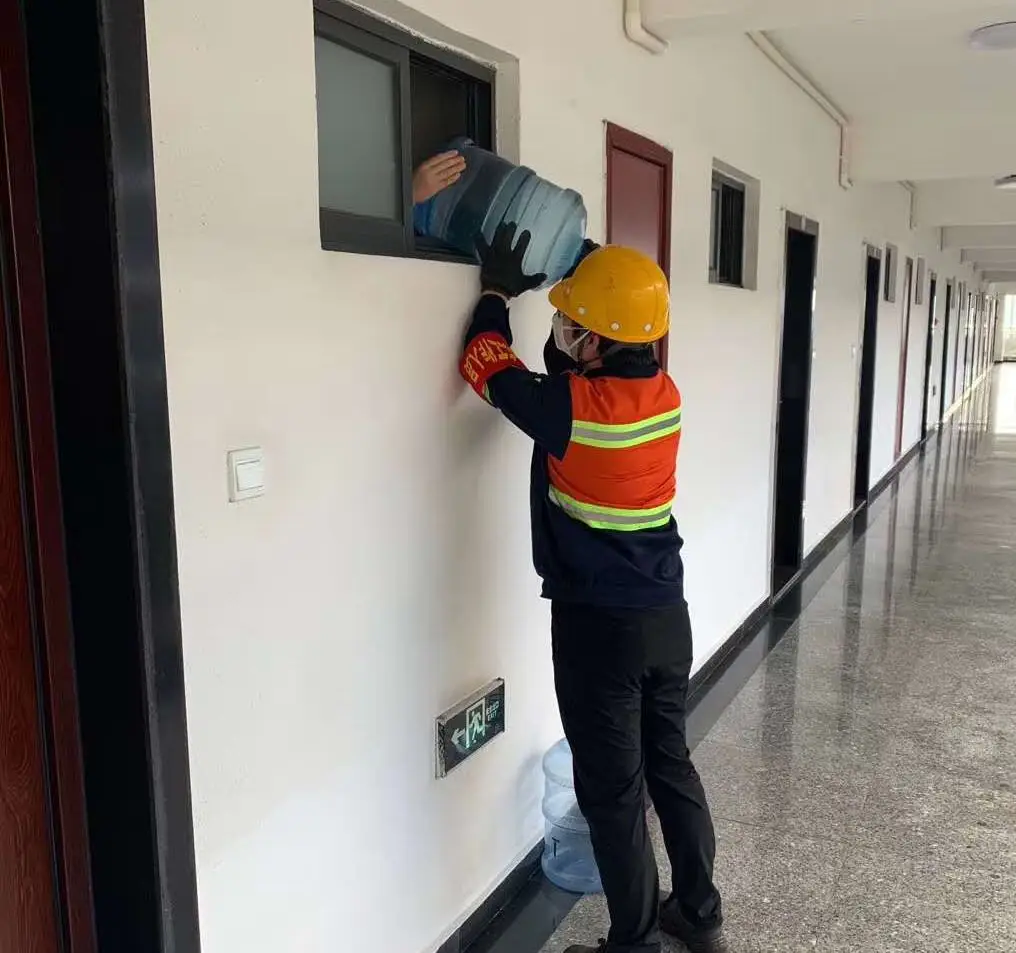 1756947730540345.jpg 640.webp.jpg